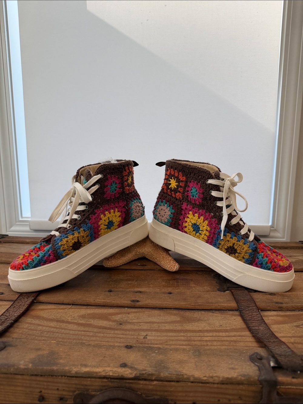 Lucky Brand Curla Boho style Multicolor Crochet High-Top Sneakers